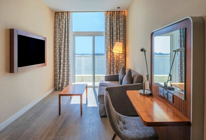 바다 전망 스위트, Radisson Resort Ras Al Khaimah Marjan Island
