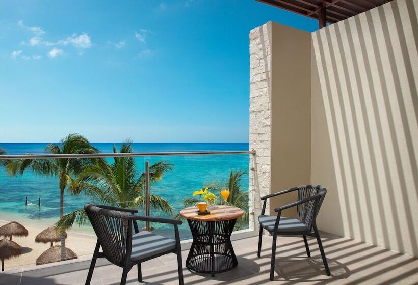 Apartament Junior Suite Club z widokiem na morze, Dreams Cozumel Cape Resort & Spa