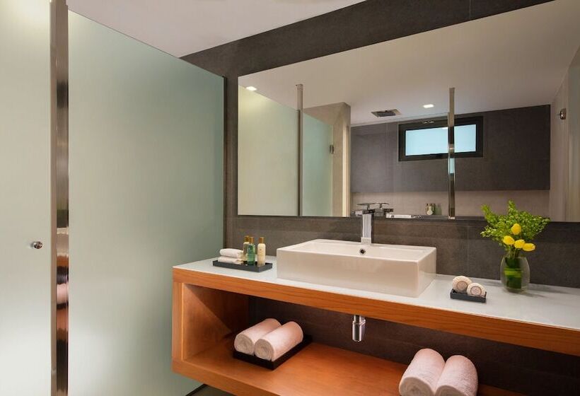 Apartament Junior Suite Club z widokiem na basen, Dreams Cozumel Cape Resort & Spa