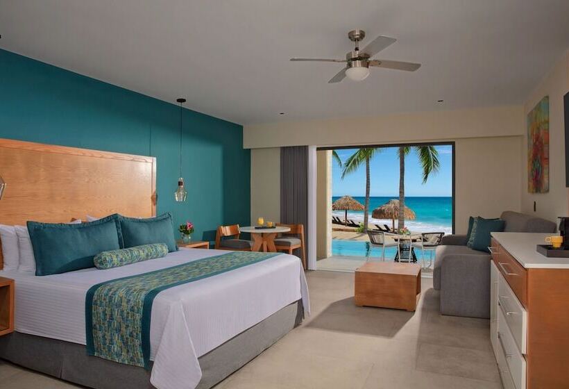 Junior Suite Club, Dreams Cozumel Cape Resort & Spa