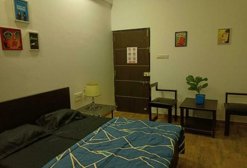 Студио Стандарт с Балконом, Ivy Pali Studio Rooms , Dhokshet