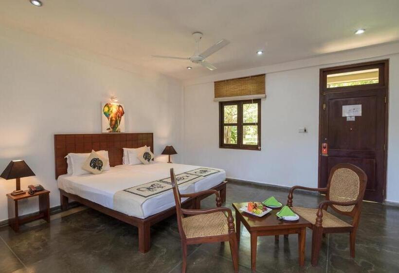 اتاق لوکس, Camellia Resort And Spa