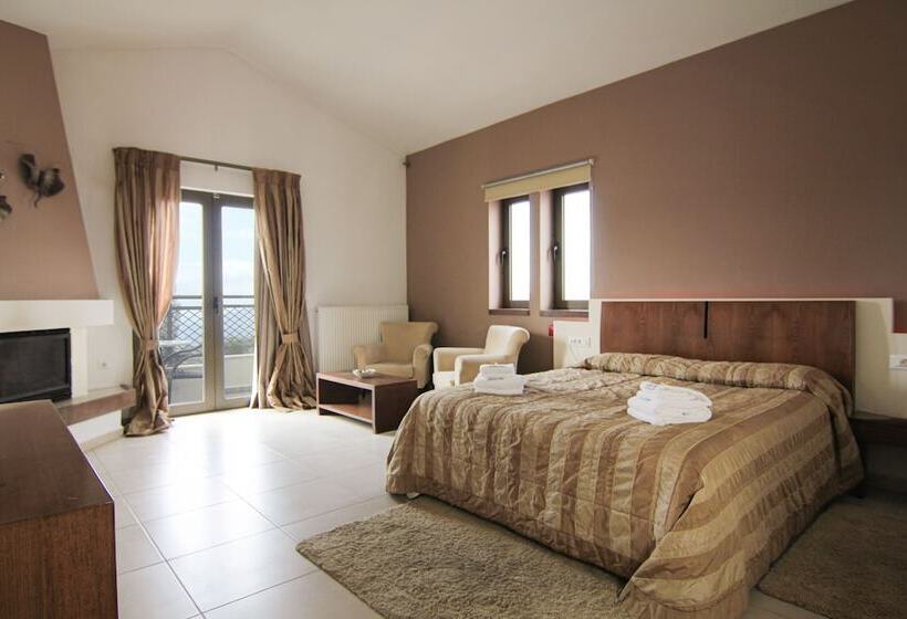 سوئیت جونیور با چشم‌انداز کوهستان, Delina Mountain Resort