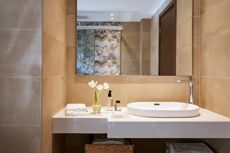اتاق استاندارد با چشم‌انداز استخر, Ocean Blue High Class Hotel & Spa