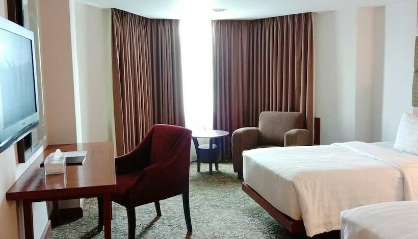 Номер Deluxe, Pangeran Pekanbaru