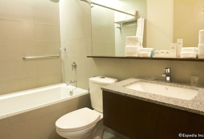 스위트, Microtel By Wyndham Acropolis