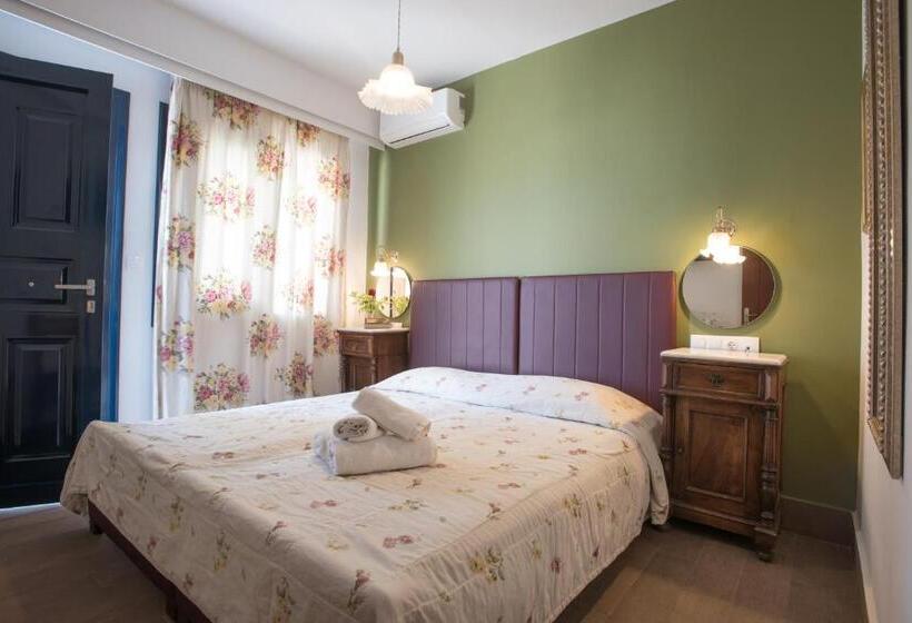 استودیوی استاندارد, Residence Villas by Estia