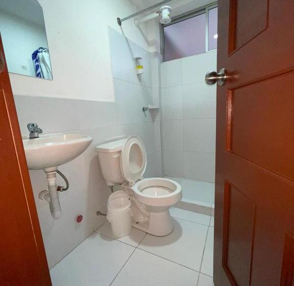 패밀리 룸, Hostal El Rio