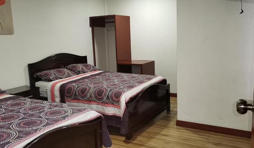 클래식 4인 룸, Hostal El Rio