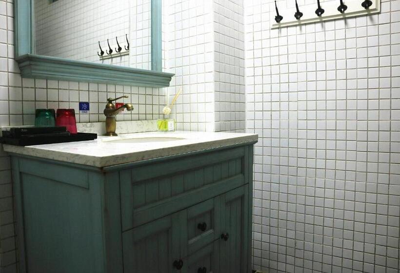 Quarto Deluxe, 97 Rock Hostel