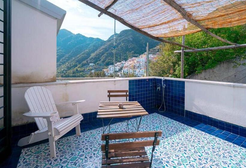 Номер Deluxe Вид на Море, Casa Flora B&b