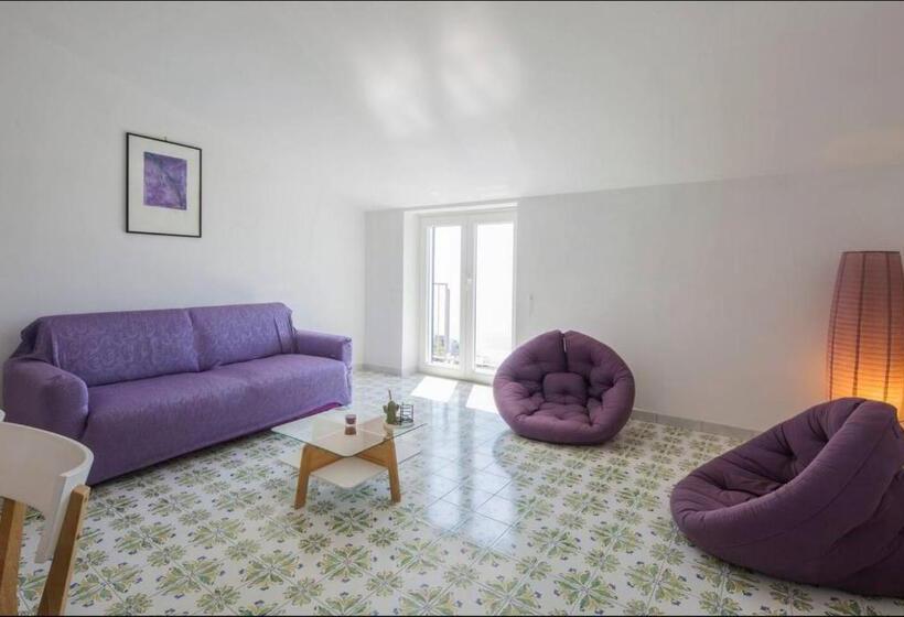 Номер Deluxe Вид на Море, Casa Flora B&b