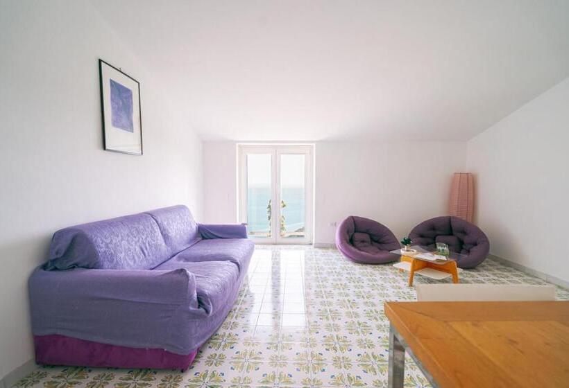 オーシャンビューデラックスルーム, Casa Flora B&b