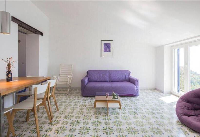 Номер Deluxe Вид на Море, Casa Flora B&b