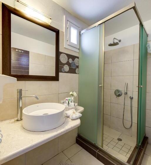 Chambre Individuelle Intérieure, Dream Island