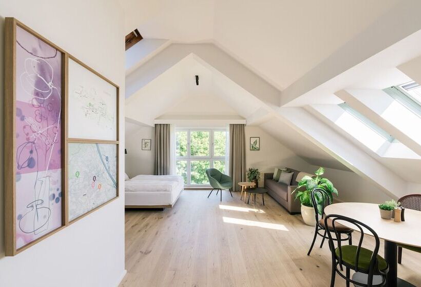 스탠다드 스튜디오, Bio Hotel Schani Wienblick