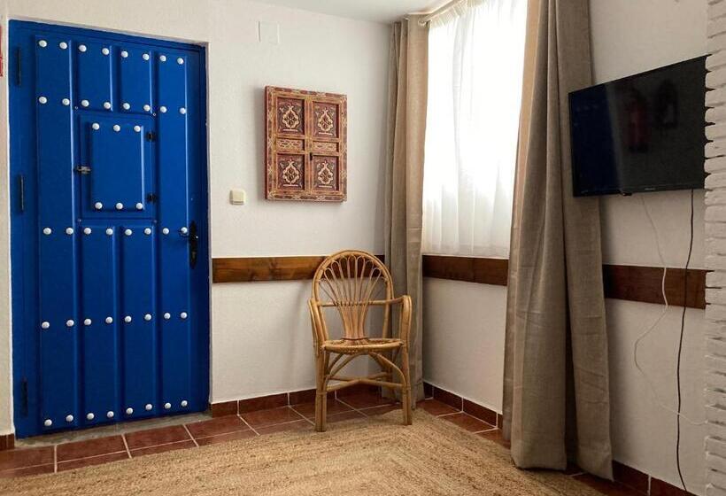 استودیوی استاندارد, Hostal San Juan