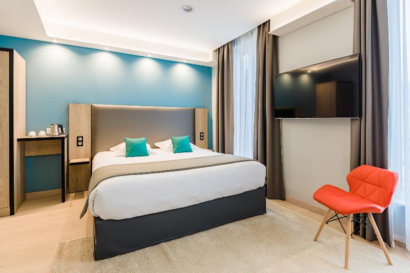Семейный Номер, Grand Hôtel Clichy Paris