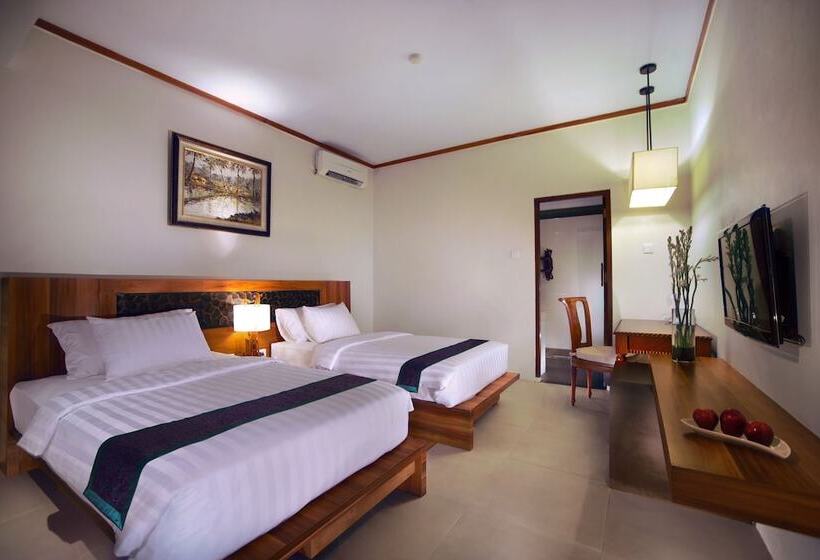 Номер Deluxe Вид на Бассейн, Aston Sunset Beach Resort  Gili Trawangan