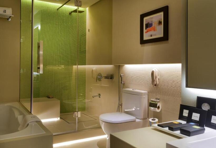 Номер Премиум, 72 Sharjah Waterfront