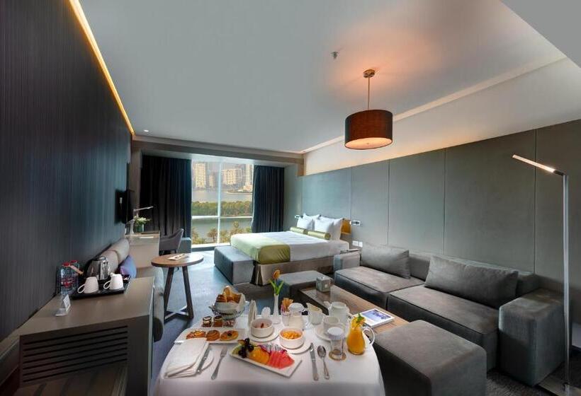Номер Премиум, 72 Sharjah Waterfront