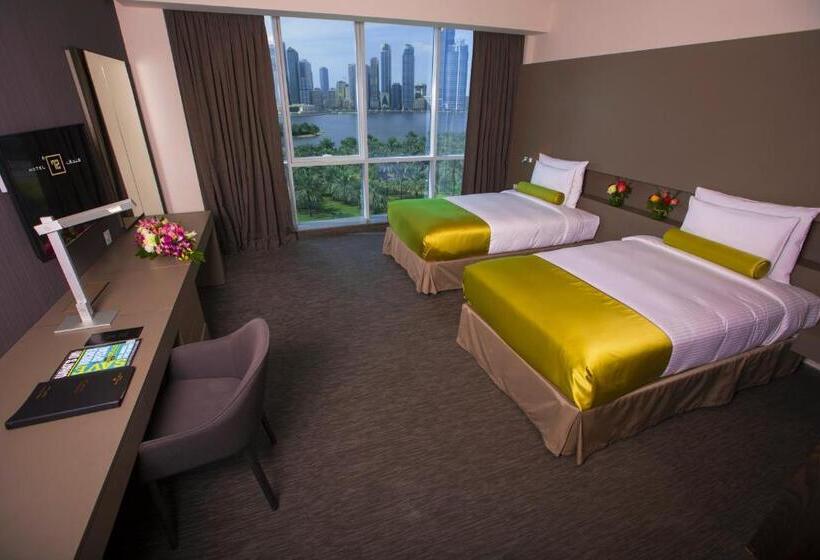 Полулюкс, 72 Sharjah Waterfront
