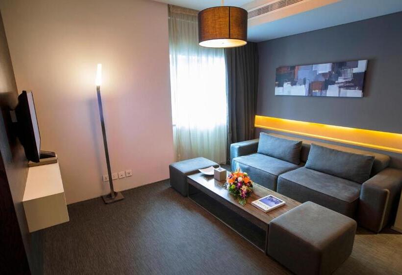 Family Suite, 72 Sharjah Waterfront