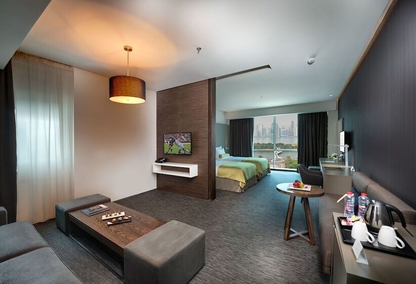 Номер Премиум, 72 Sharjah Waterfront