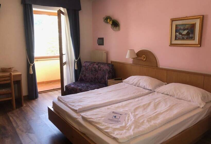 اتاق استاندارد, Alpine Touring Hotel Petfriendly