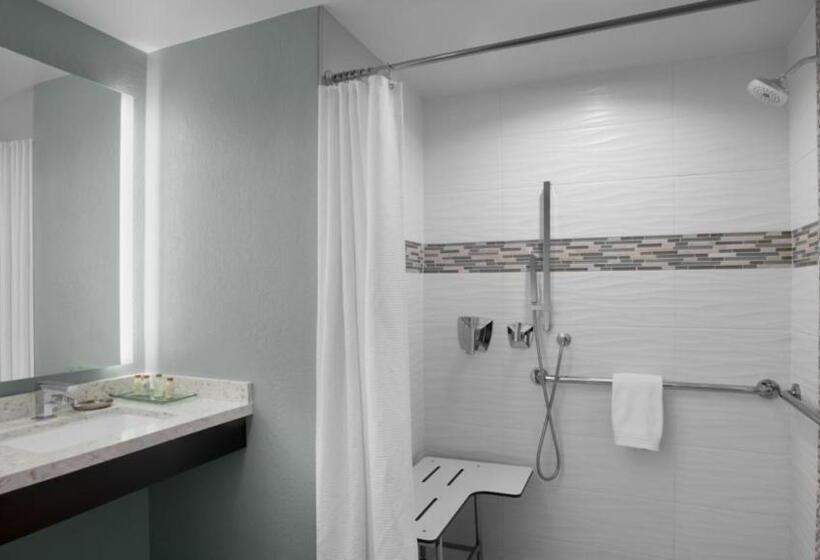 Quarto Estandar Cama King, Renaissance Indianapolis North