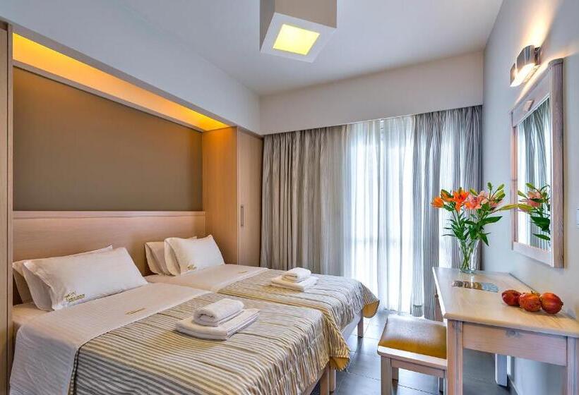 Номер Superior Вид на Сад, Palm Beach Hotel Apartments
