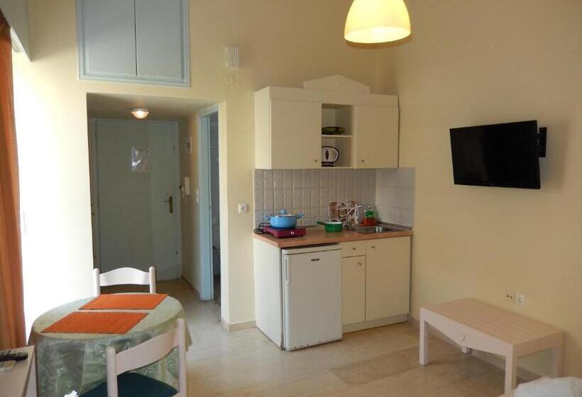 Студио Economy, Aloe Apartments