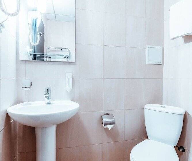 اتاق استاندارد, Black Sea Hotel Kyiv