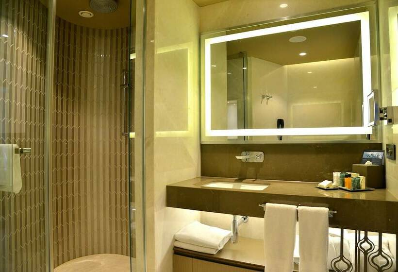 اتاق لوکس, Hilton Istanbul Kozyatagi