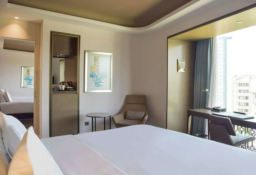 اتاق خانوادگی, Hilton Istanbul Kozyatagi