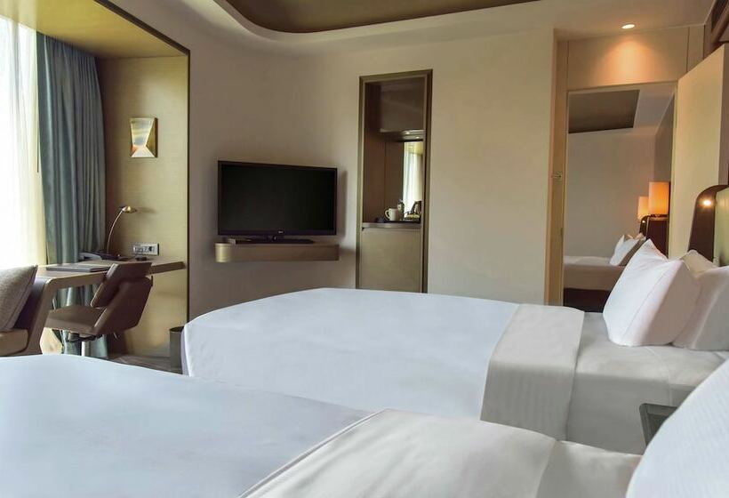 اتاق خانوادگی, Hilton Istanbul Kozyatagi