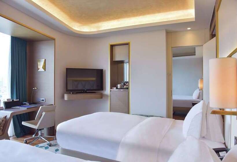 اتاق خانوادگی, Hilton Istanbul Kozyatagi