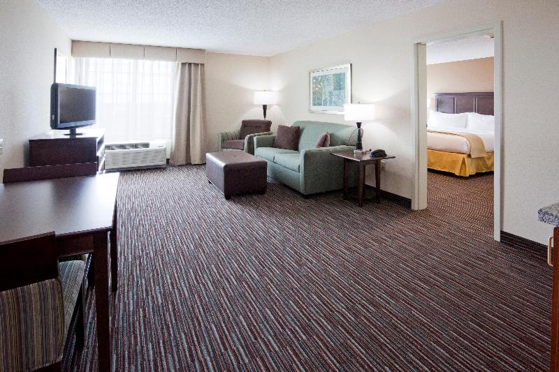 Люкс Кровать Кинг, Holiday Inn Express & Suites Willmar, An Ihg