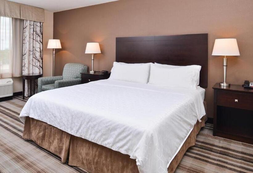 Стандартный Номер Кровать Кинг, Holiday Inn Express & Suites Emporia Northwest, An Ihg