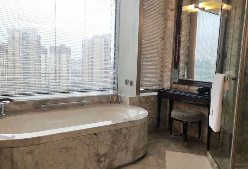 Номер Superior, Ramada Plaza Qiandeng Kunshan
