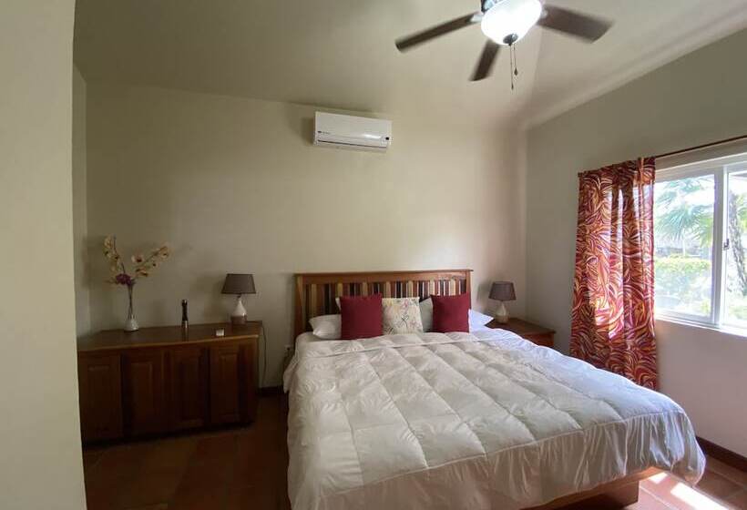 Люкс Superior Вид на Море, Sapphire Beach Resort