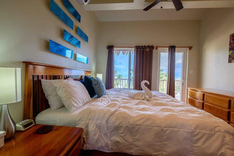 Люкс 3 Спальни, Sapphire Beach Resort