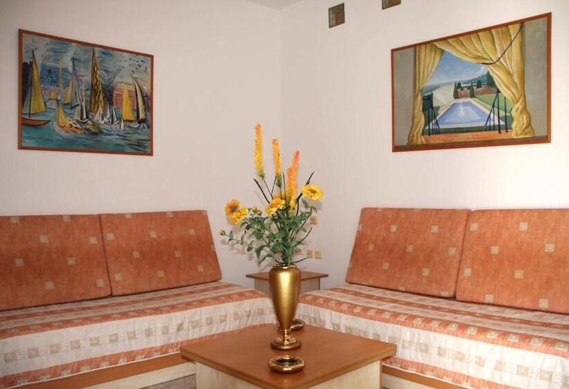 آپارتمان 1 خوابه همکف, Sun Maris