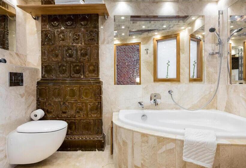 استودیوی سوپریور, Aparthotel Stare Miasto