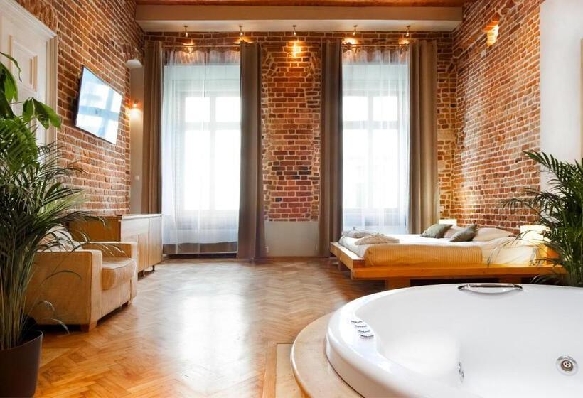 سوییت دوبلکس, Aparthotel Stare Miasto