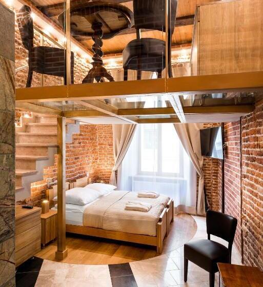 سوییت جونیور, Aparthotel Stare Miasto