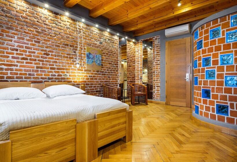 استودیوی سوپریور, Aparthotel Stare Miasto