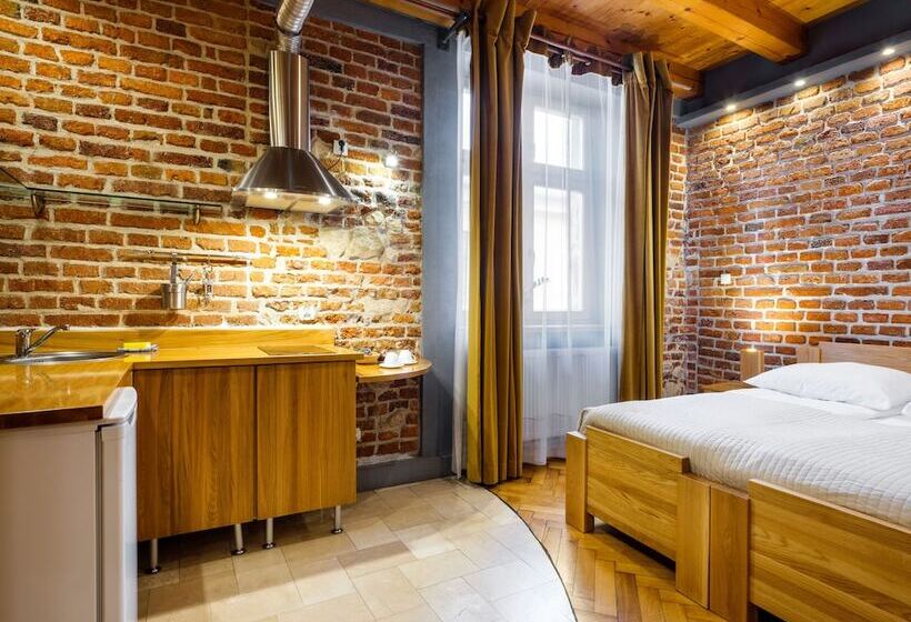 استودیوی سوپریور, Aparthotel Stare Miasto