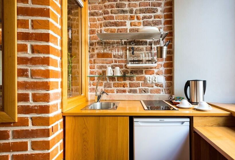 استودیوی لوکس, Aparthotel Stare Miasto