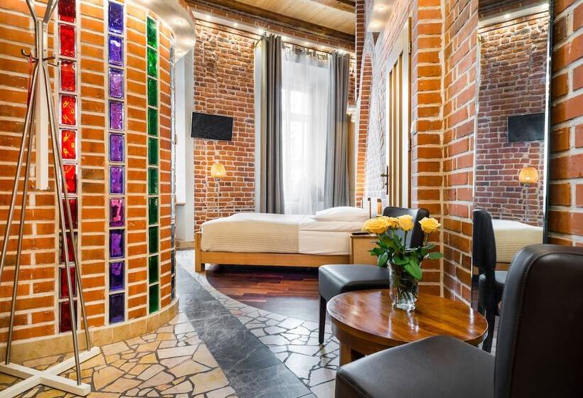 استودیوی لوکس, Aparthotel Stare Miasto